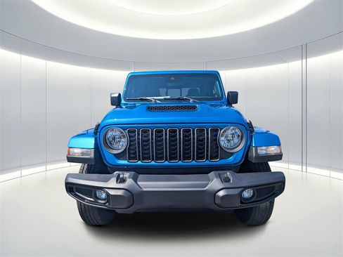 New 2025 Jeep Gladiator Sport image 8