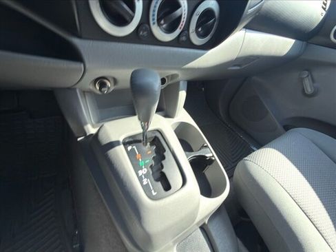 Used 2005 Toyota Tacoma 2WD Regular Cab w/ Enhancement Pkg image 18