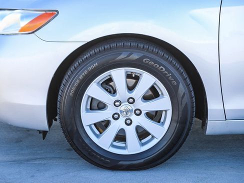 Used 2008 Toyota Camry XLE image 10