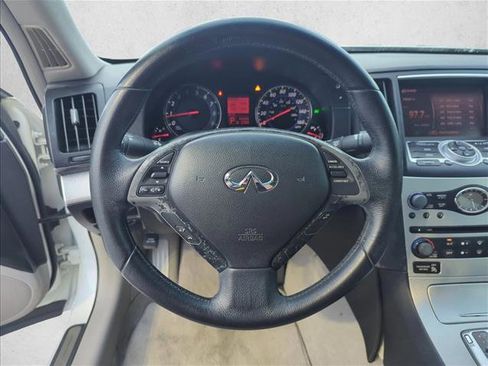Used 2009 INFINITI G37 Journey w/ Premium Pkg image 15