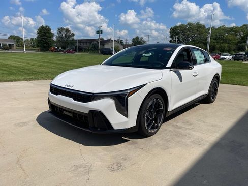 New 2026 Kia K4 GT-Line FWD image 2