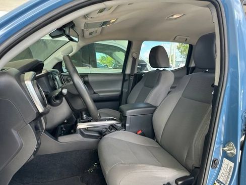 Used 2019 Toyota Tacoma SR5 RWD image 14