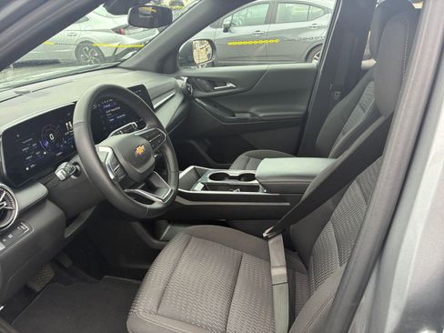 Used 2025 Chevrolet Equinox LT image 22