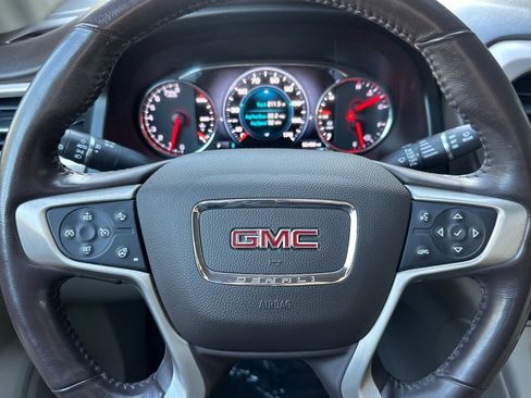 Used 2019 GMC Acadia Denali image 22