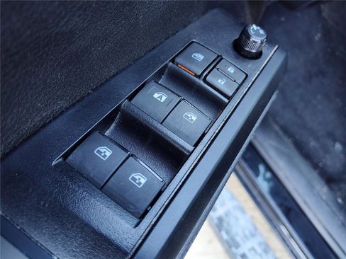 Used 2023 Toyota Tacoma SR image 16