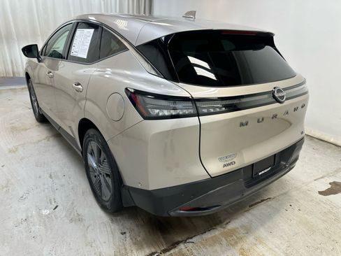 Certified 2025 Nissan Murano SL w/ Cargo Package AWD/4WD image 2