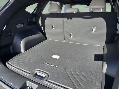 New 2026 Hyundai Tucson Limited image 30