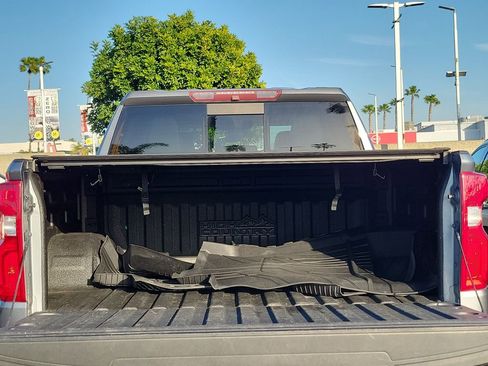 Used 2019 Chevrolet Silverado 1500 High Country w/ Technology Package image 26