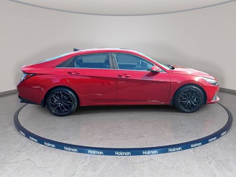 Used 2022 Hyundai Elantra Limited FWD image 5