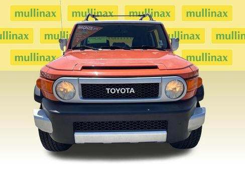 Used 2014 Toyota FJ Cruiser 4WD w/ Upgrade Package image 10