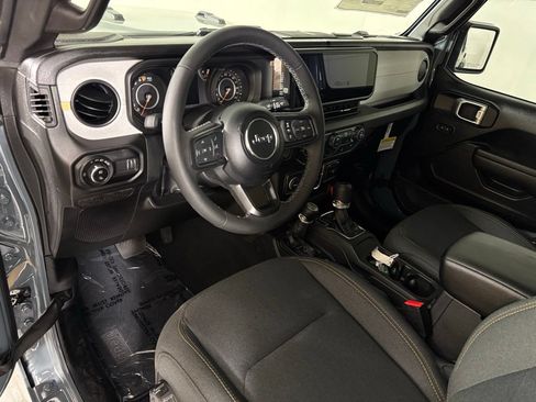 New 2026 Jeep Gladiator Sport AWD/4WD image 16