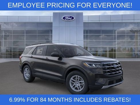 New 2026 Ford Explorer Active AWD/4WD image 7