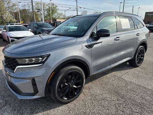 Certified 2023 Kia Sorento SX AWD/4WD image 3