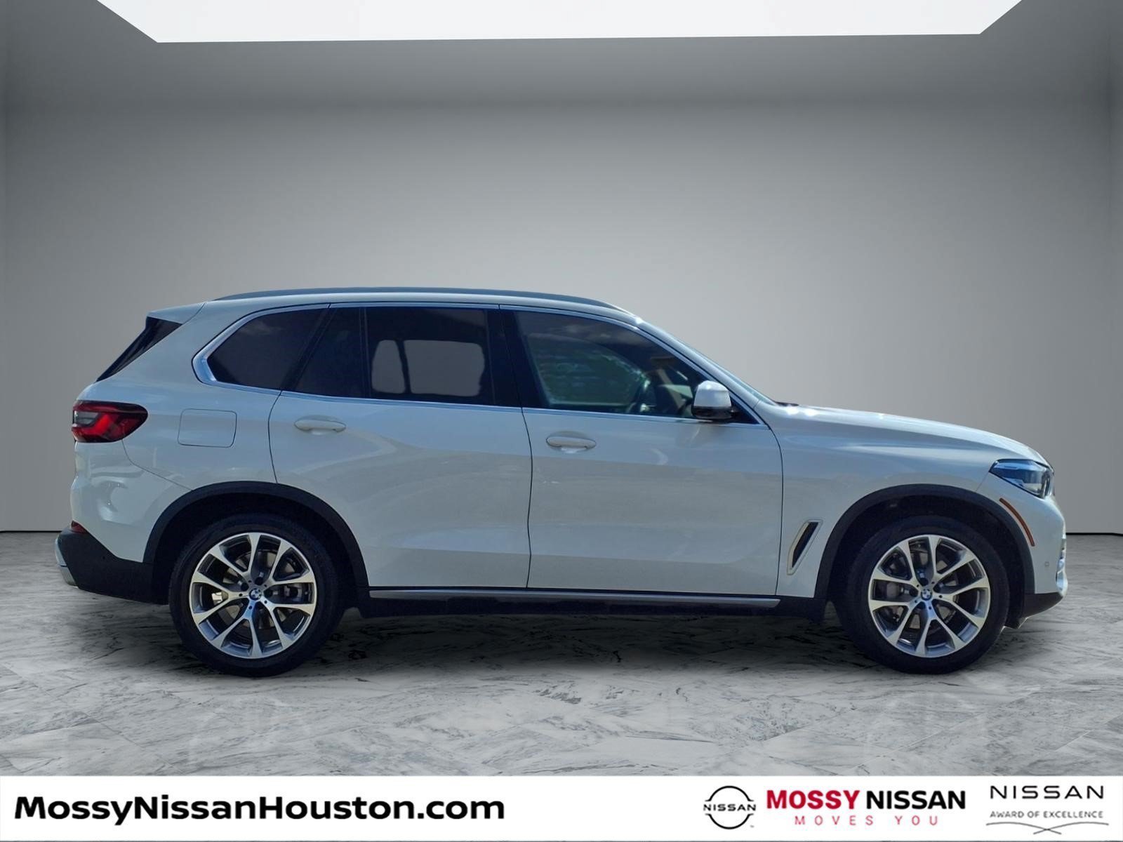 Used 2022 BMW X5 sDrive40i w/ Premium Package RWD image 8