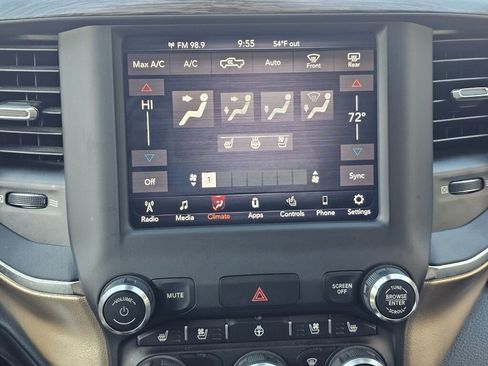 Used 2019 RAM 1500 Laramie AWD/4WD image 29