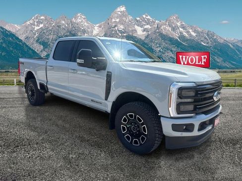 Used 2025 Ford F350 Platinum AWD/4WD image 3