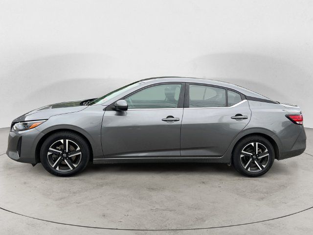 Used 2024 Nissan Sentra SV FWD image 2