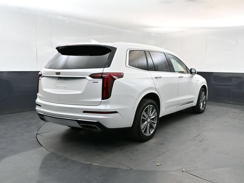 Used 2022 Cadillac XT6 Premium Luxury w/ Platinum Package AWD/4WD image 5