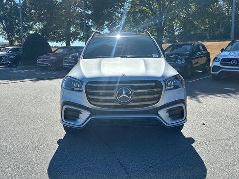 New 2026 Mercedes-Benz GLS 450 4MATIC image 3