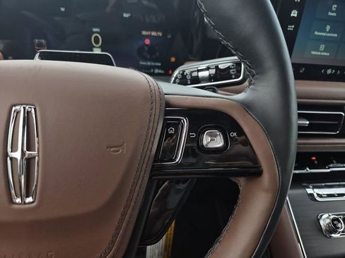 New 2026 Lincoln Aviator Reserve w/ Luxury Package RWD image 22