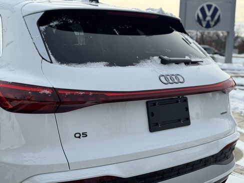New 2025 Audi Q5 Premium image 15