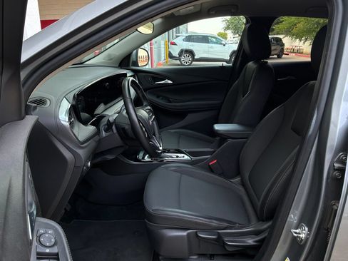 Used 2025 Buick Encore GX Preferred FWD image 9