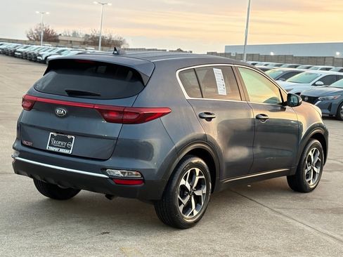 Used 2022 Kia Sportage LX image 6