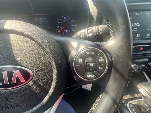Used 2021 Kia Soul GT-Line FWD image 16