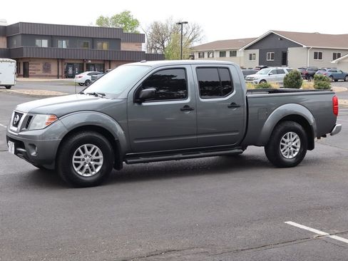 Used 2017 Nissan Frontier SV w/ SV Value Truck Package AWD/4WD image 10