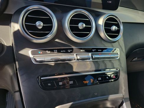 Certified 2021 Mercedes-Benz GLC 300 image 18