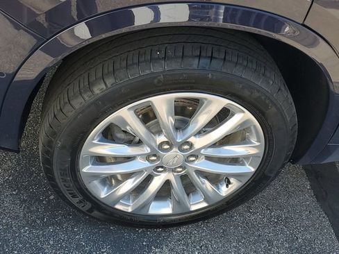 Certified 2024 Cadillac XT6 Premium Luxury w/ Technology Package AWD/4WD image 6