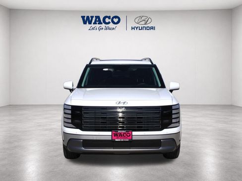 Used 2026 Hyundai Palisade SEL FWD image 2