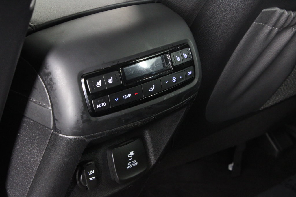 Certified 2024 Hyundai Palisade Limited FWD image 23