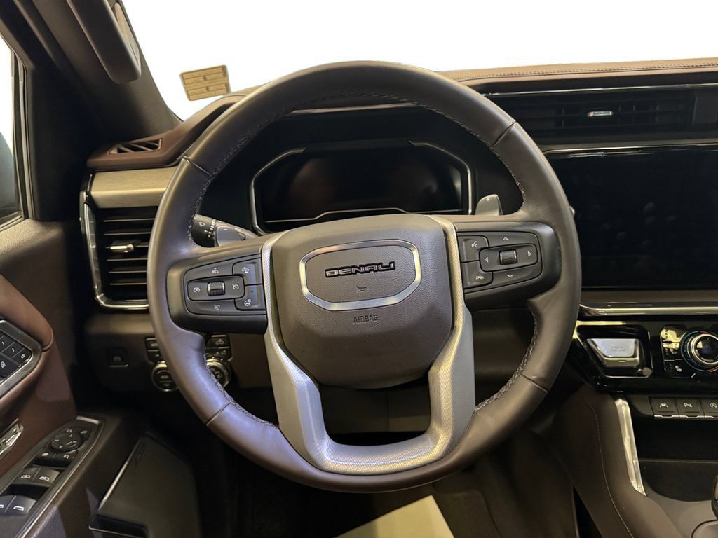 Used 2024 GMC Sierra 1500 Denali w/ Denali Reserve Package AWD/4WD image 13