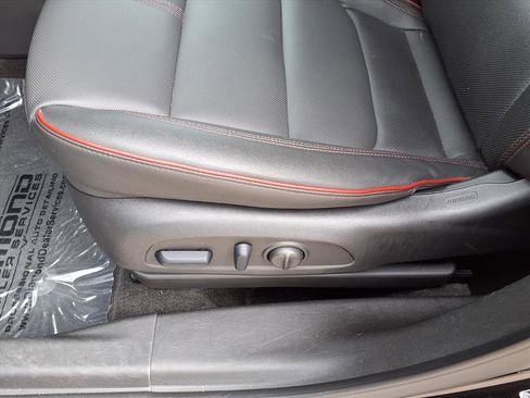 Used 2024 Chevrolet TrailBlazer RS image 18