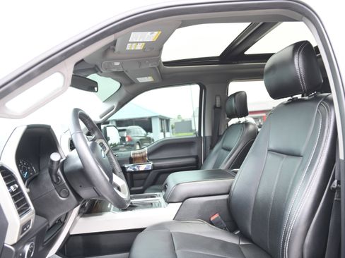 Used 2020 Ford F150 Lariat w/ Equipment Group 502A Luxury AWD/4WD image 11