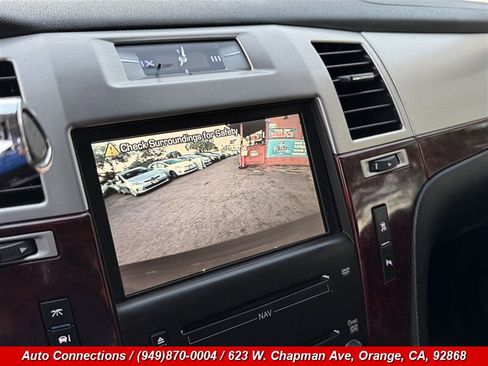 Used 2009 Cadillac Escalade 2WD image 16