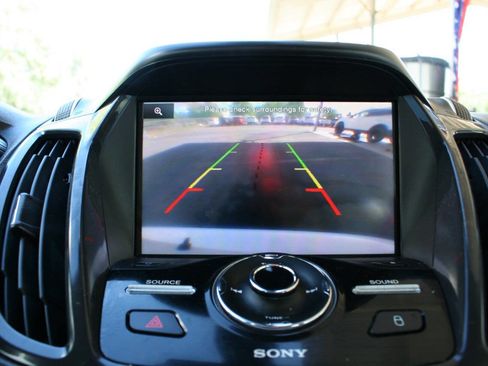 Used 2013 Ford C-MAX SEL FWD image 24