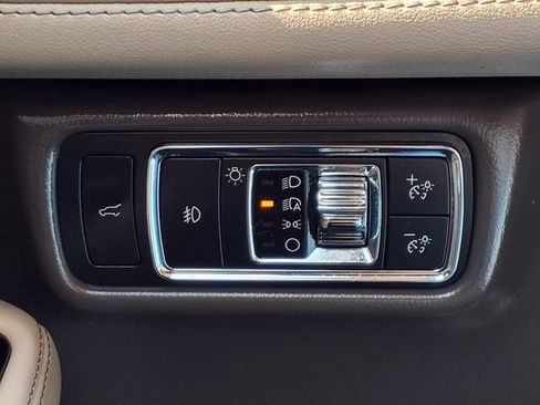 Certified 2023 Lincoln Aviator Reserve w/ Equipment Group 201A RWD image 16