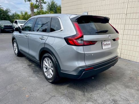 Used 2023 Honda CR-V EX-L image 3