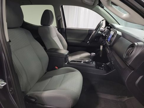 Used 2021 Toyota Tacoma SR AWD/4WD image 25