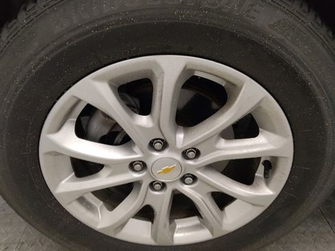 Used 2019 Chevrolet Equinox LT w/ Sun & Navigation Package image 31