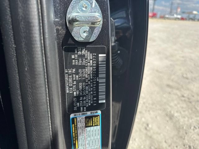 Used 2025 Kia Telluride S FWD image 24