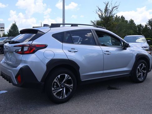 Used 2024 Subaru Crosstrek 2.0i Premium AWD/4WD image 9
