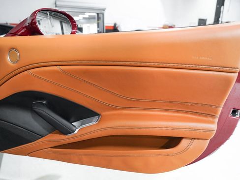 Used 2015 Ferrari California T image 19