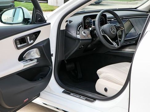 Certified 2024 Mercedes-Benz E 450 4MATIC Sedan image 12