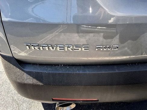 Used 2023 Chevrolet Traverse LT AWD/4WD image 15