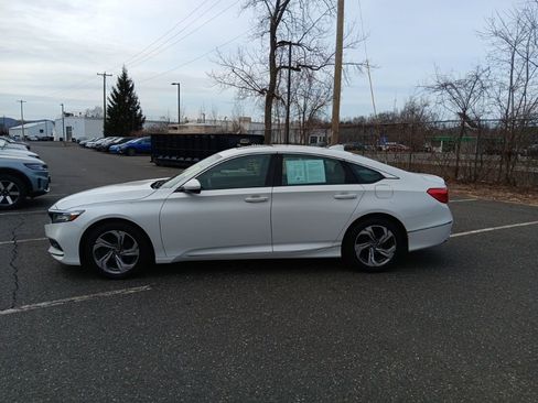 Used 2018 Honda Accord EX image 2