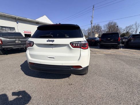 Used 2018 Jeep Compass Sport FWD image 41