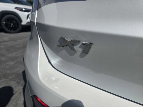 Used 2025 BMW X1 xDrive28i image 16